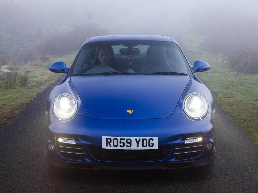  Porsche 911 Turbo Coupe 2009 года  (UK) (фото 10 из 14)
